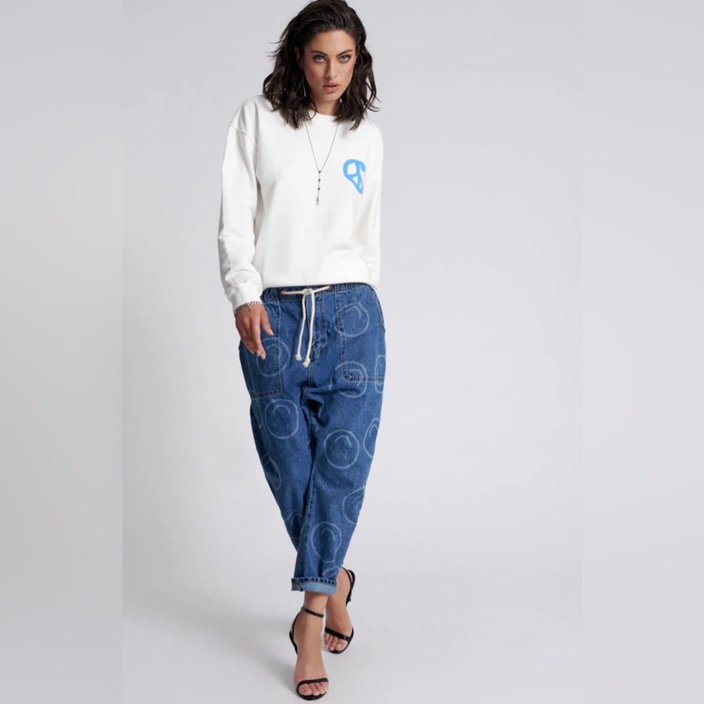 All Smiles Shabby Kingpin Boyfriend Jeans